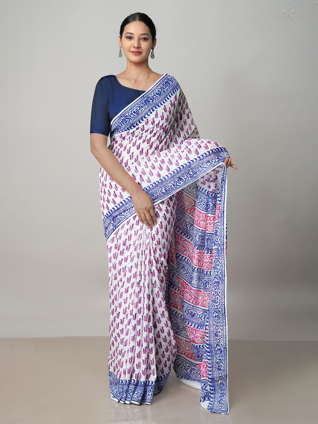 

Unnati Silks Floral Printed Pure Cotton Block Print Saree, White