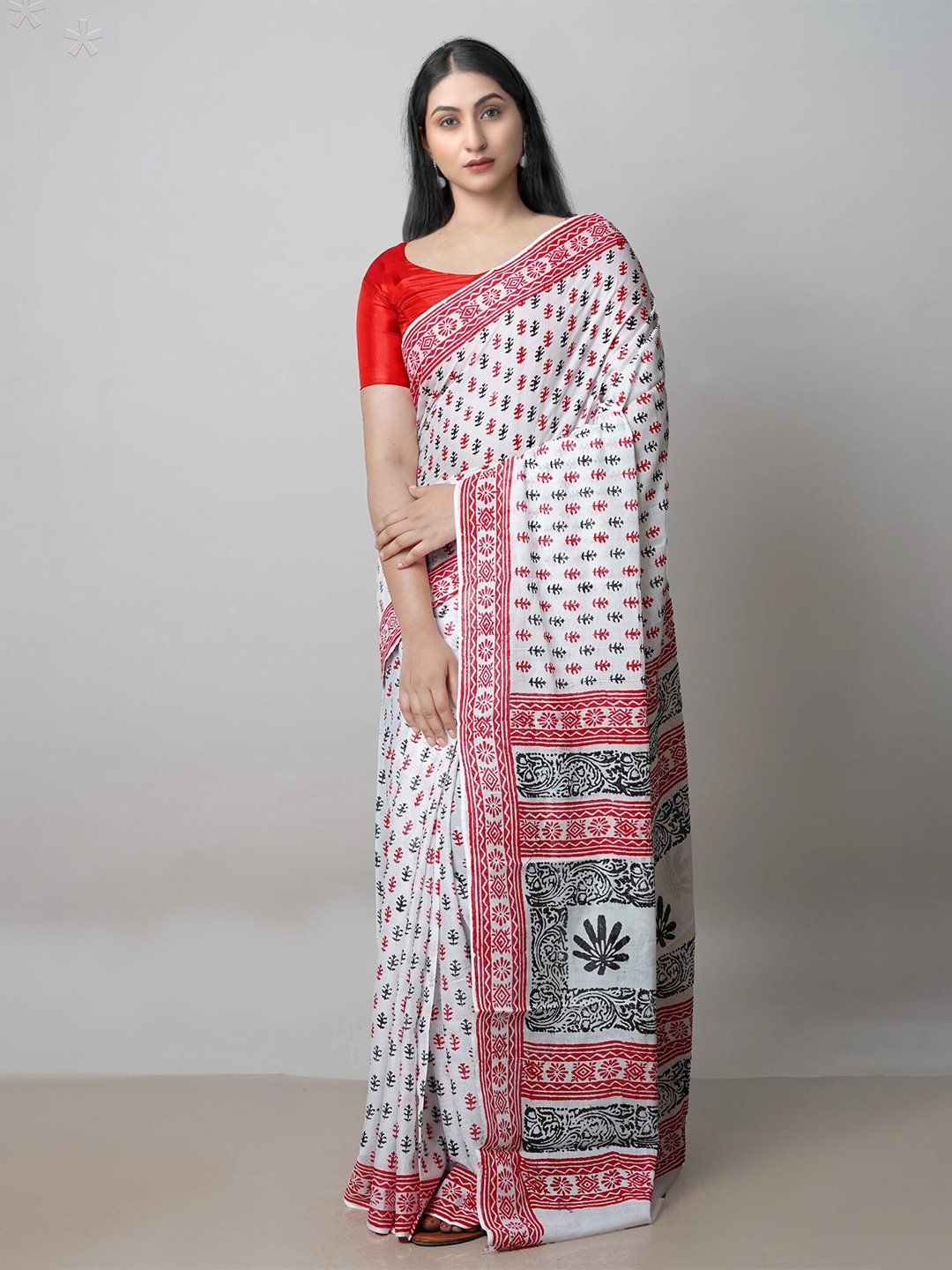 

Unnati Silks Ethnic Motifs Printed Pure Cotton Block Print Saree, White
