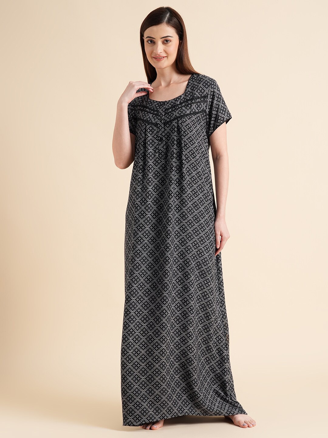 

Sweet Dreams Abstract Printed Maxi Pure Cotton Nightdress, Black