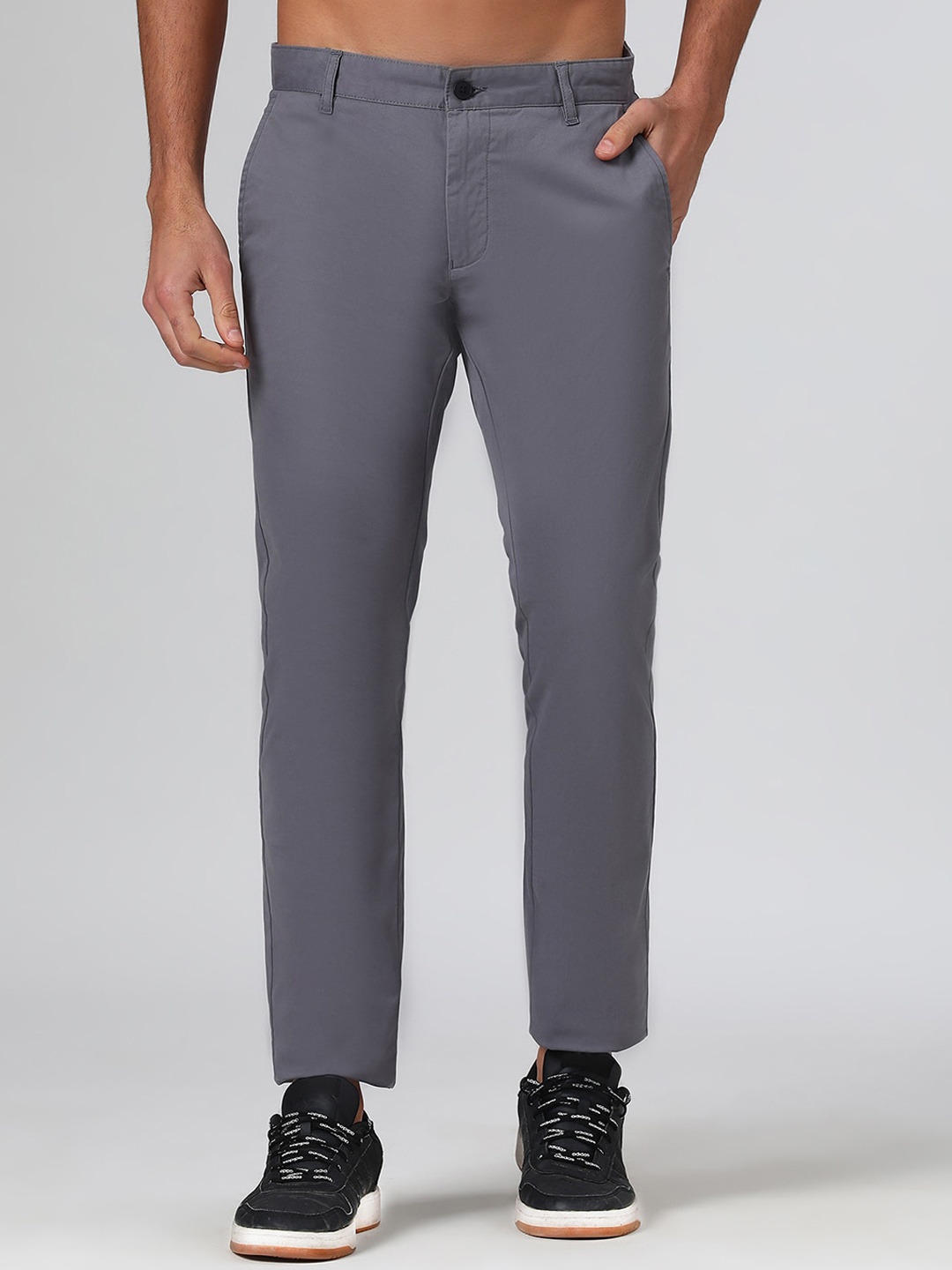 

SUBTRACT Men Slim Fit Mid-Rise Chinos Trousers, Grey