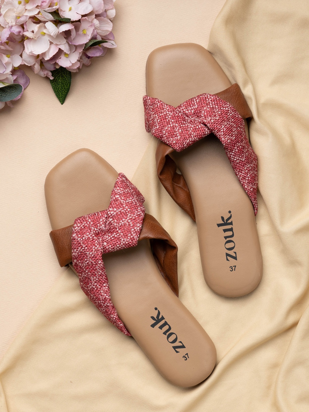 

ZOUK Printed Open Toe Flats, Red
