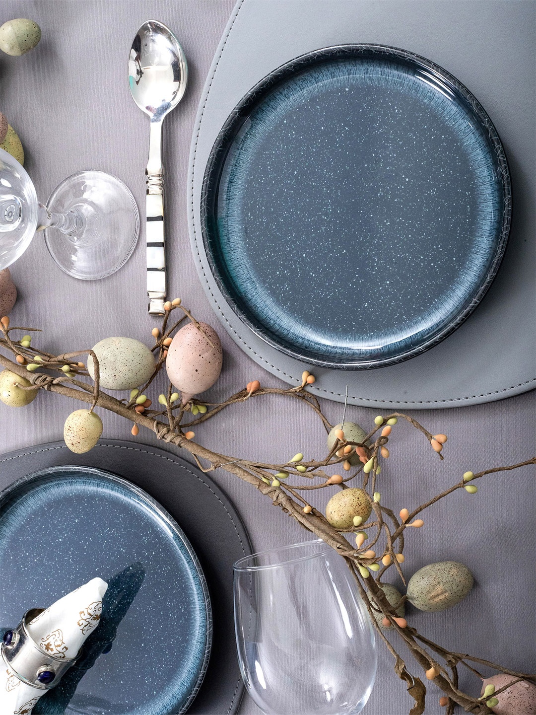 

Servewell Black & Green 6 Pieces Melamine Matte Plates