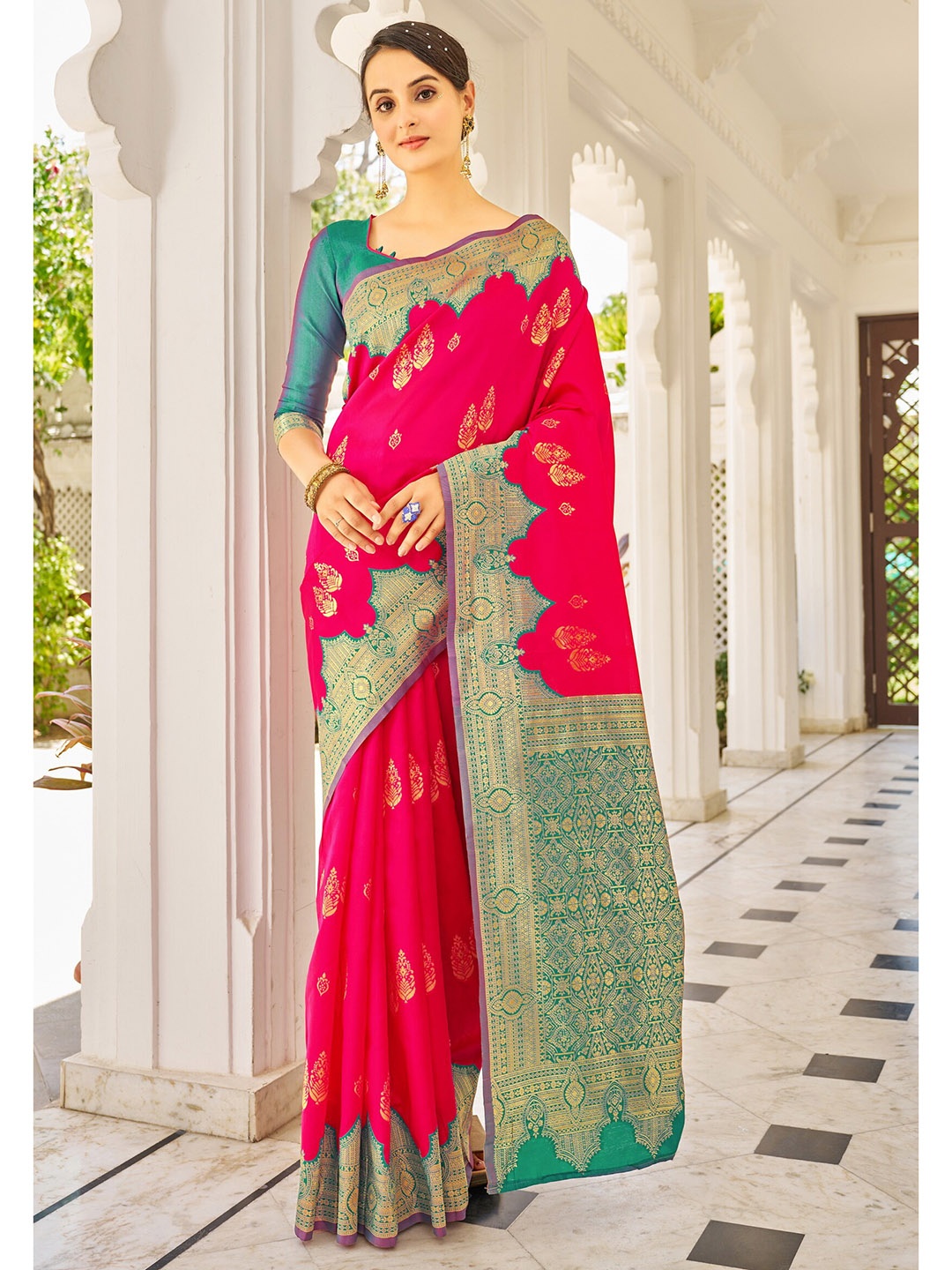

SARIYA Ethnic Motifs Woven Design Zari Detailed Banarasi Saree, Pink