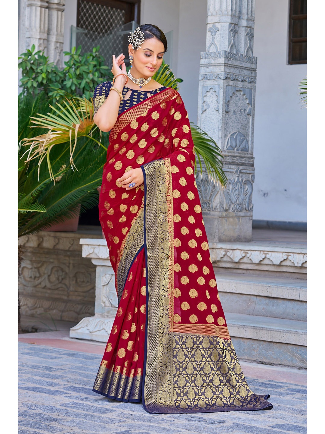 

SARIYA Ethnic Motifs Woven Design Zari Detailed Saree, Red