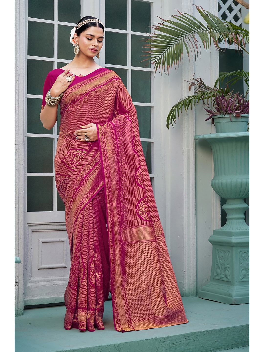 

SARIYA Woven Design Zari Detailed Banarasi Saree, Purple