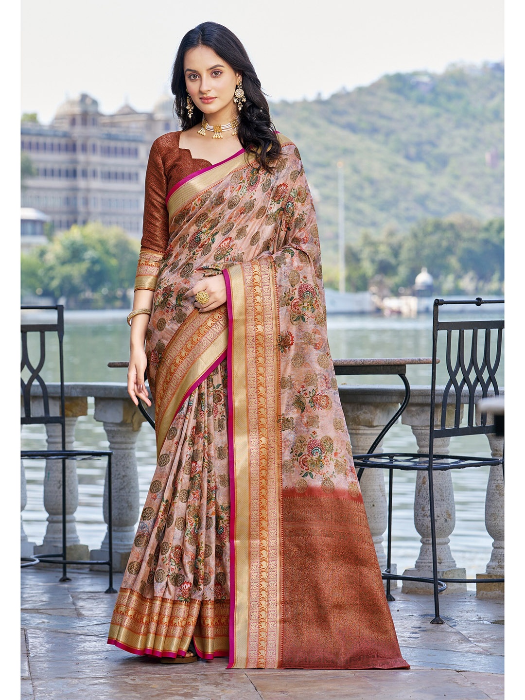 

SARIYA Ethnic Motifs Printed Zari Detailed Banarasi Saree, Peach