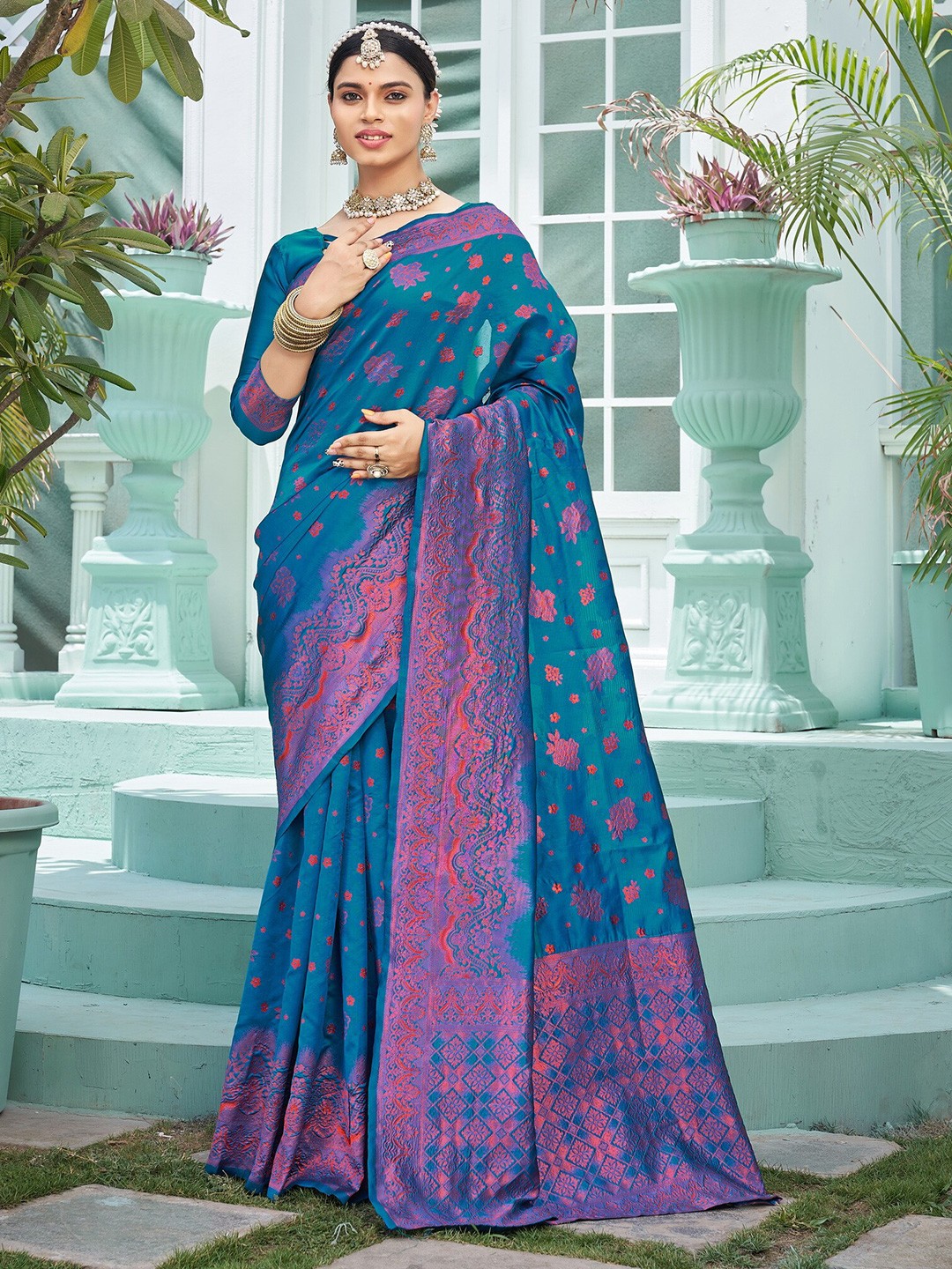 

SARIYA Floral Woven Design Banarasi Saree, Turquoise blue