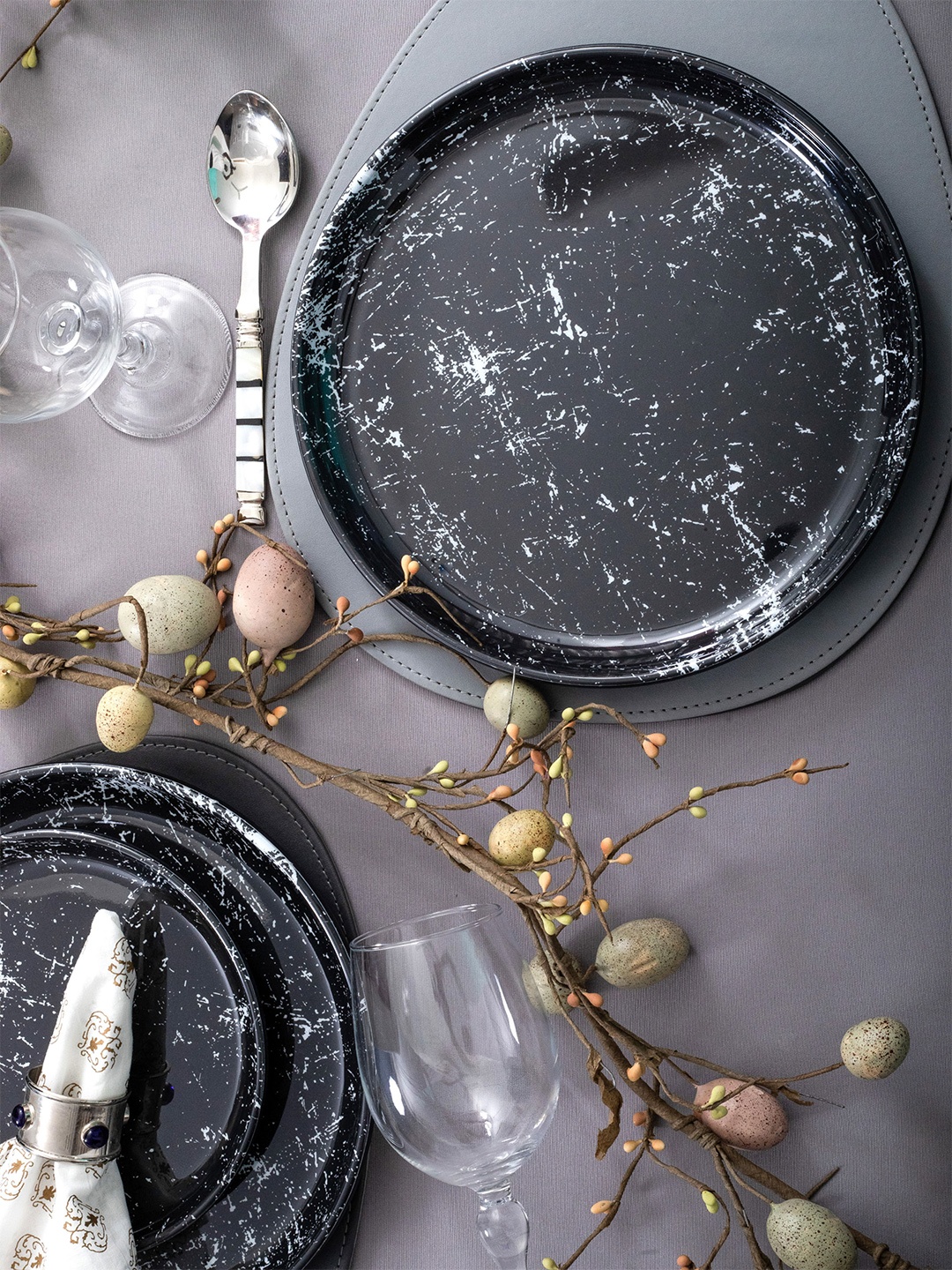 

Servewell Dome Black & White 6 Pieces Printed Melamine Matte Plates