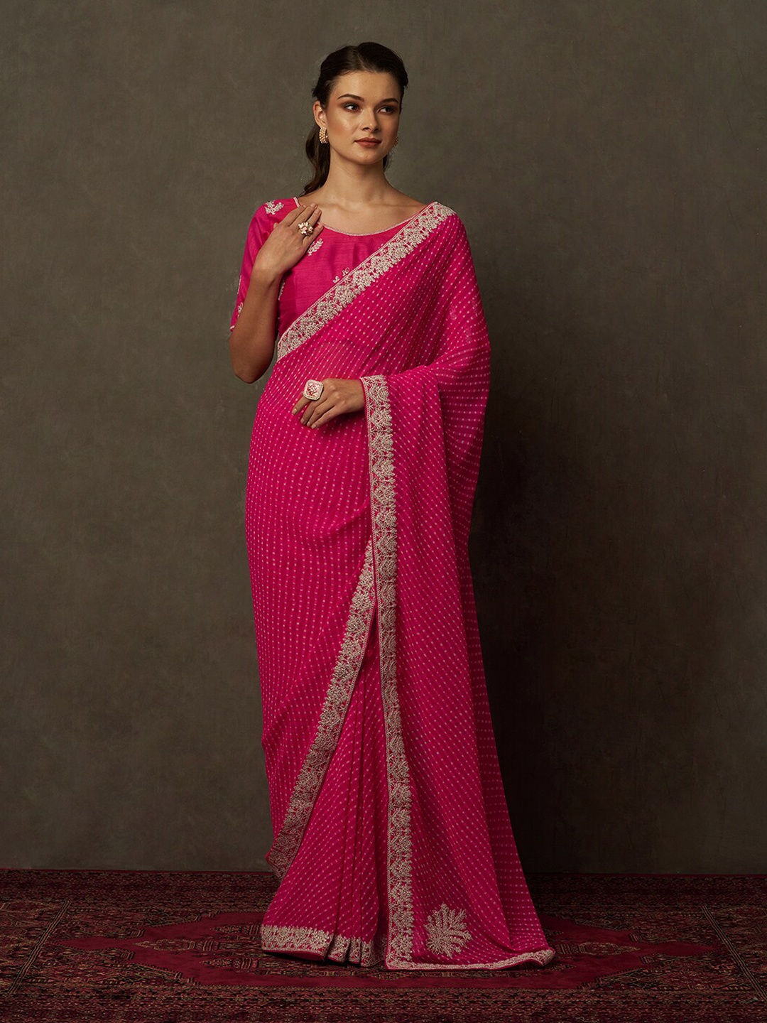 

Saree mall Bandhani Embroidered Pure Georgette Bandhani Sarees, Pink