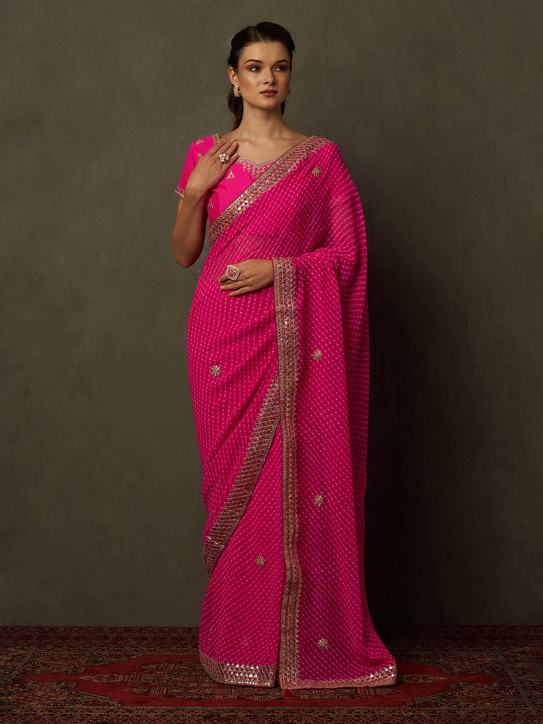 

Saree mall Pink & White Floral Embroidered Saree