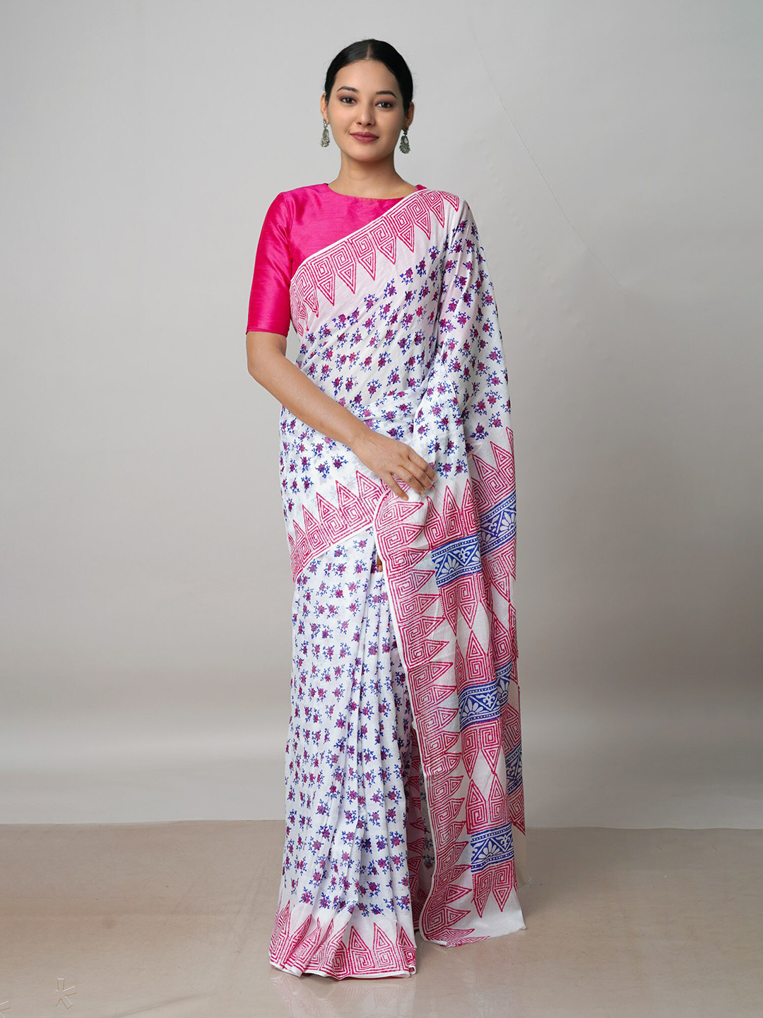

Unnati Silks Floral Printed Pure Cotton Block Print Saree, White