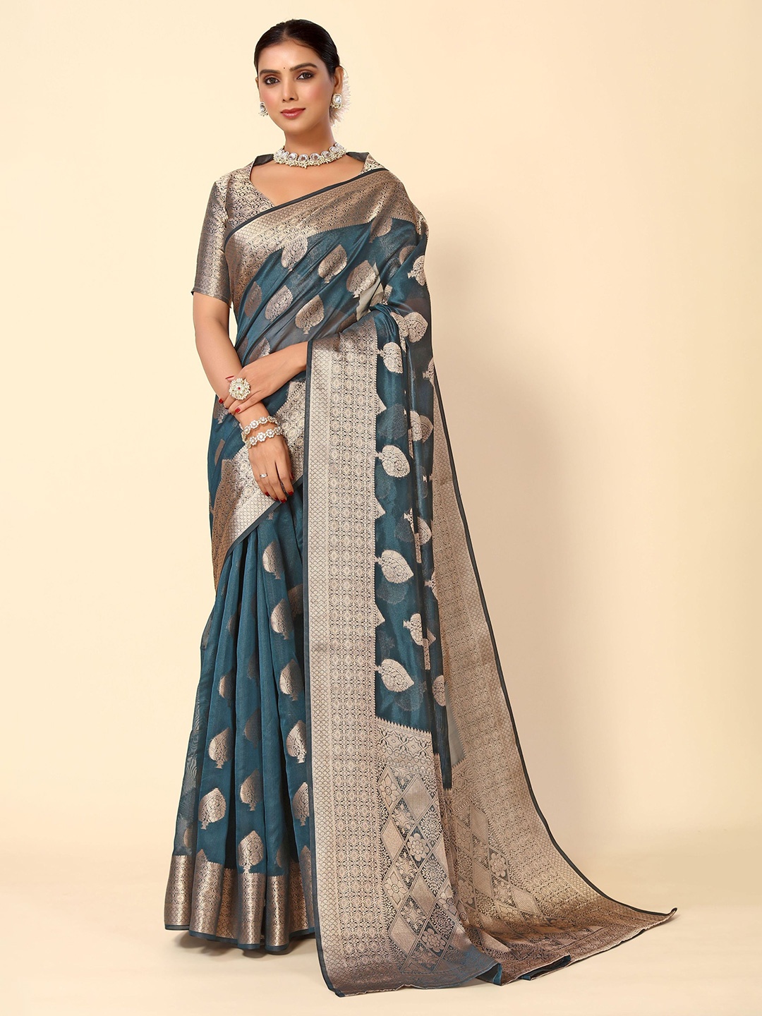 

HERE&NOW Teal & Gold-Toned Woven Design Zari Silk Cotton Kanjeevaram Saree