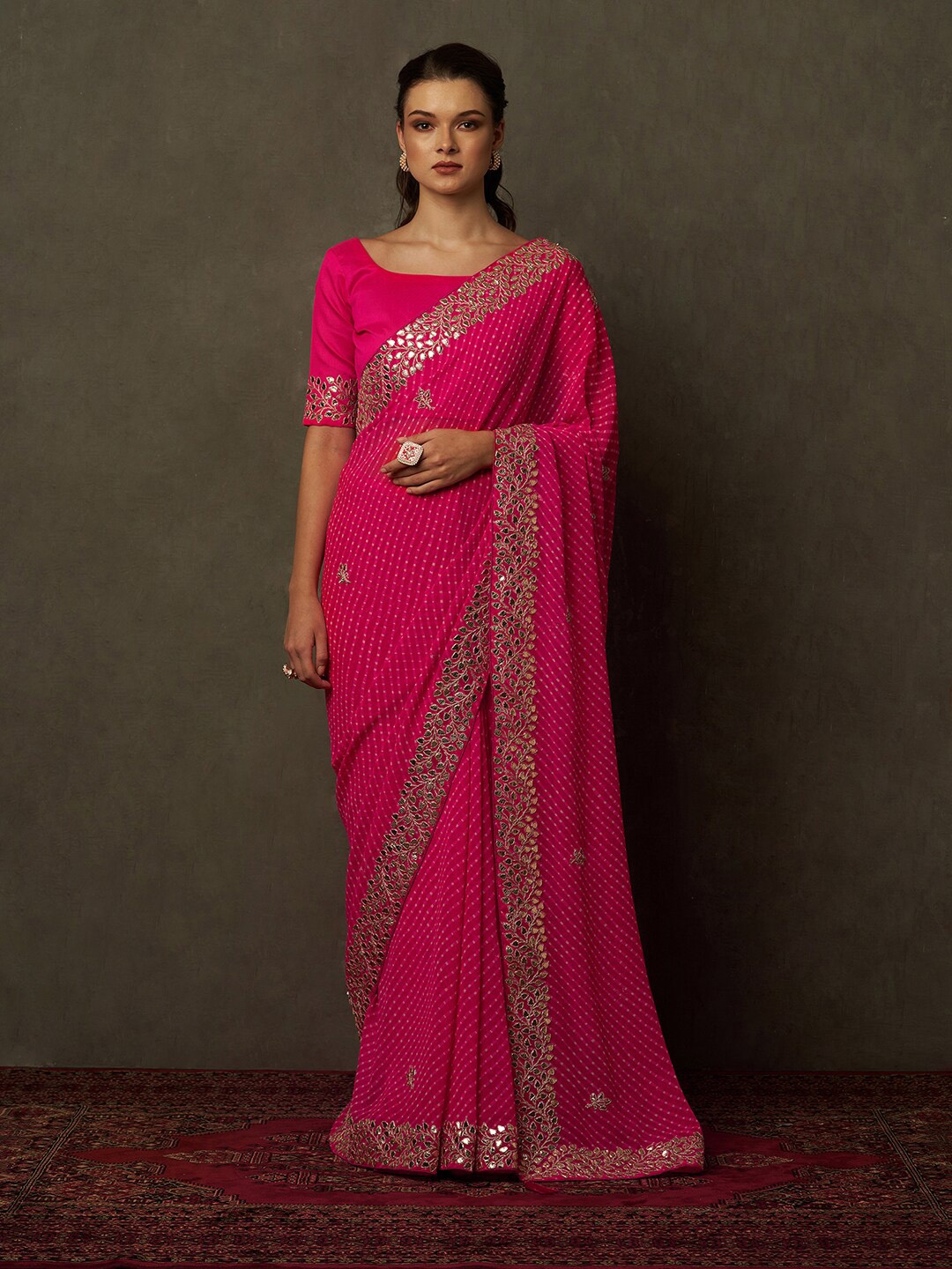 

Saree mall Striped Embroidered Pure Georgette Bandhani Sarees, Pink