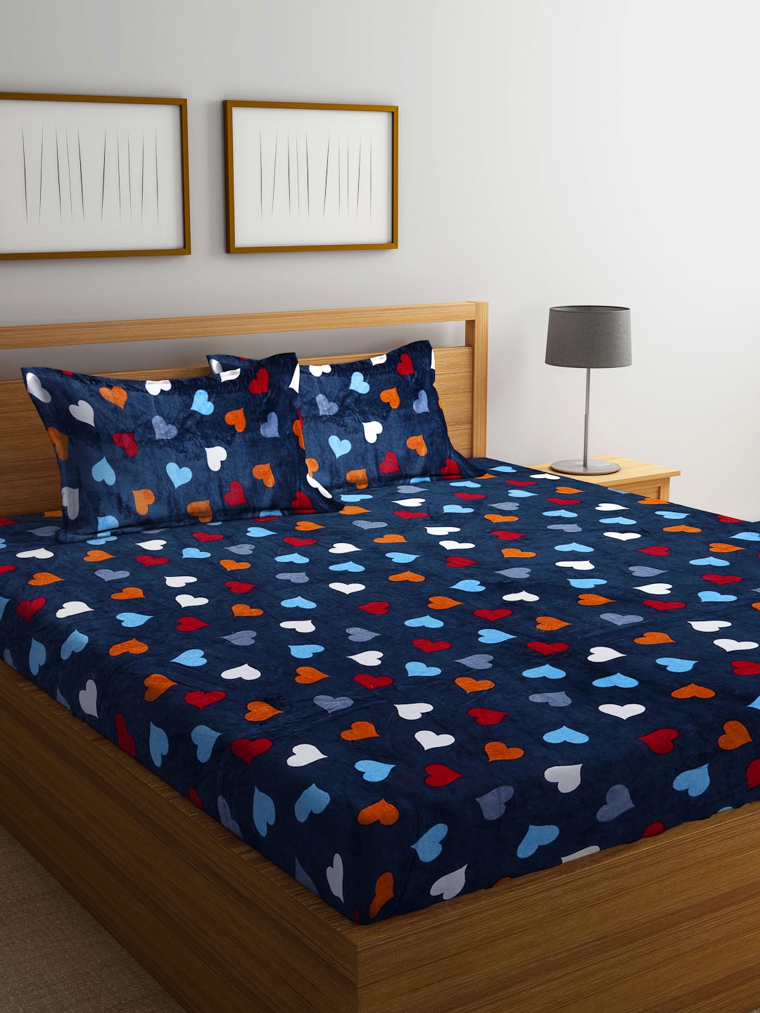 

KLOTTHE Navy Blue & Red Floral Woolen 300 TC King Bedsheet With 2 Pillow Covers, Multi