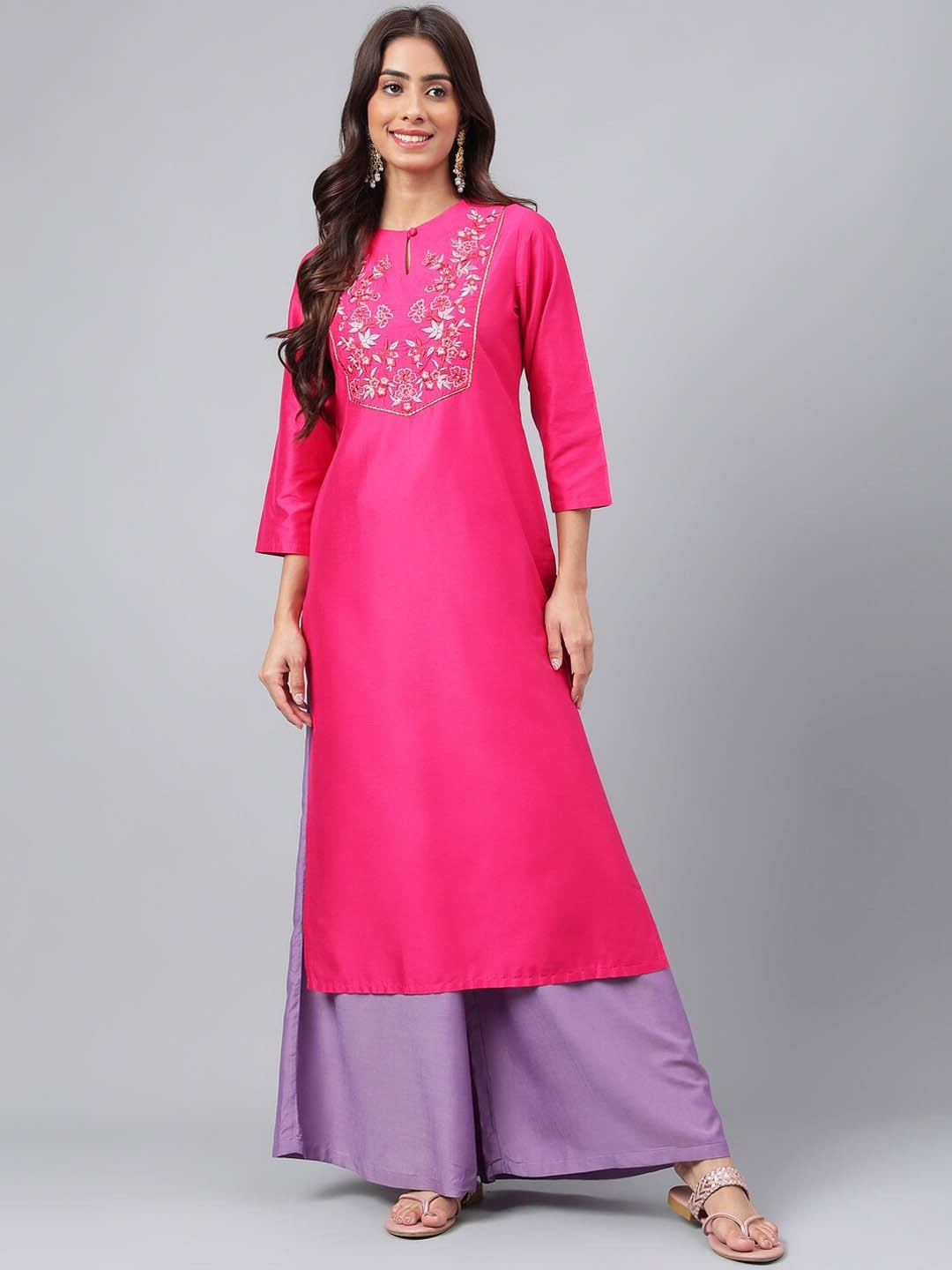 

Janasya Keyhole Neck Thread Work Straight Kurta, Pink