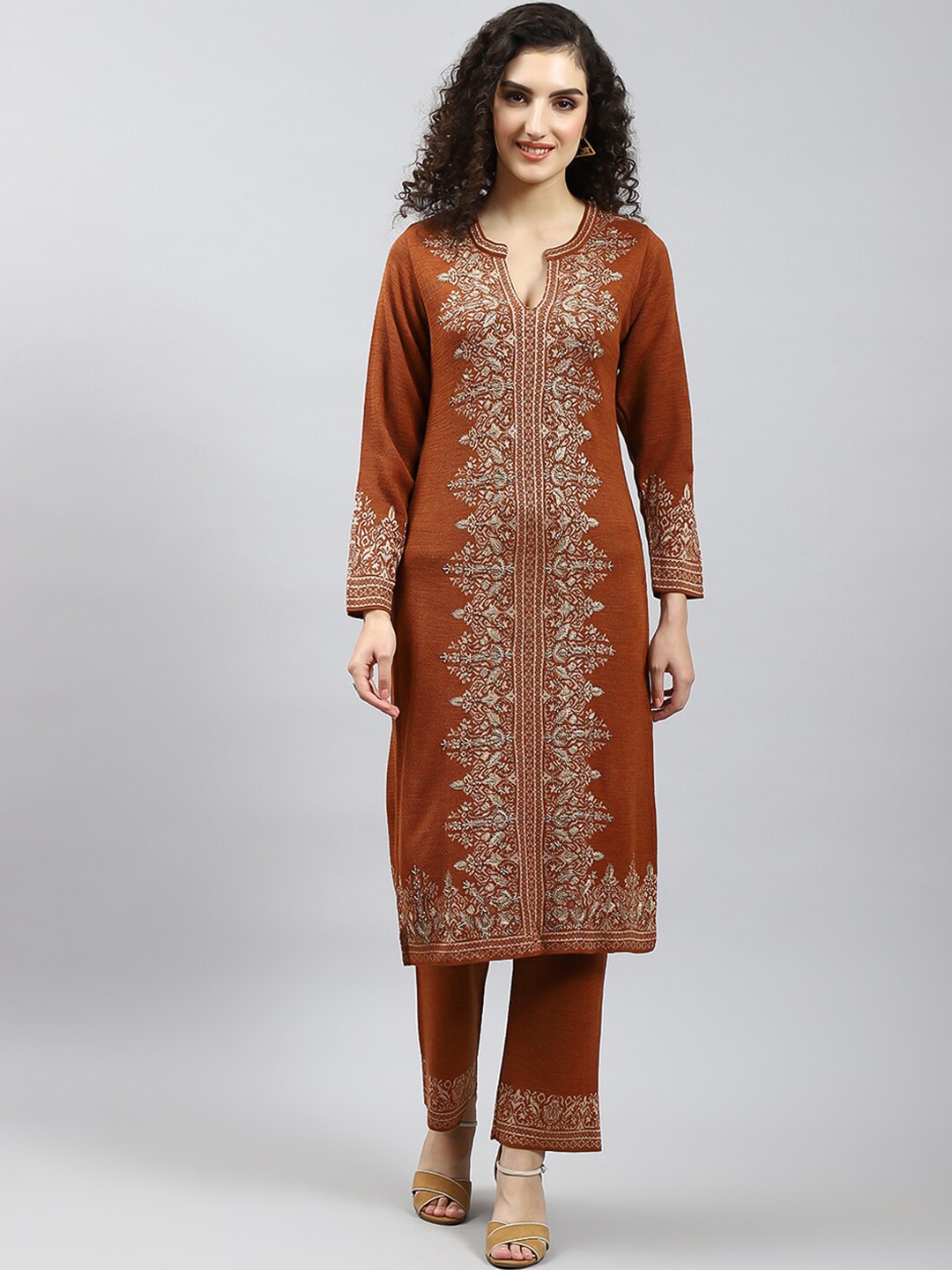 

Monte Carlo Floral Printed Regular Kurta With Trousers, Rust