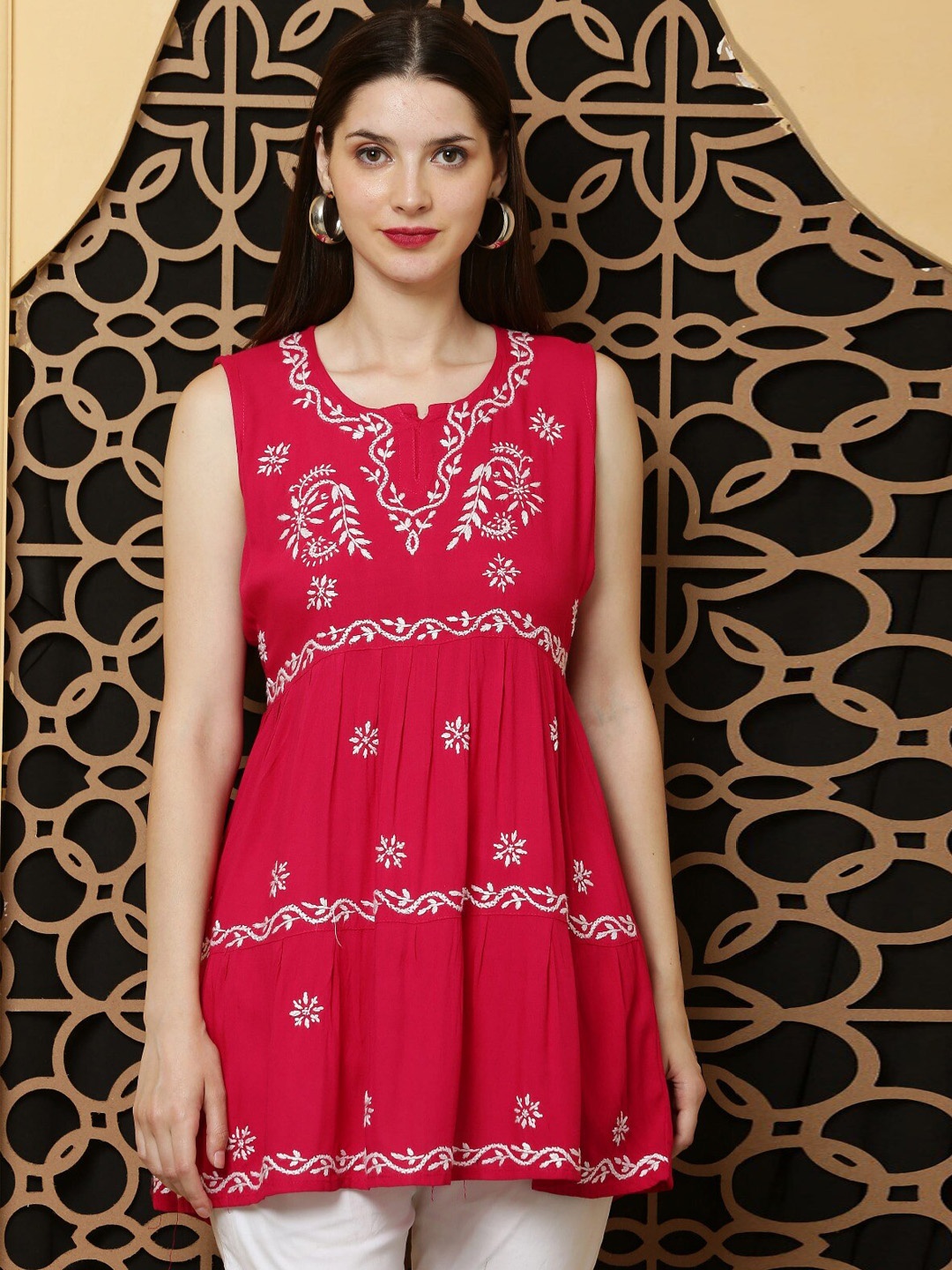 

FAWOMENT Floral Embroidered Thread Work Detailed A-Line Kurta, Pink