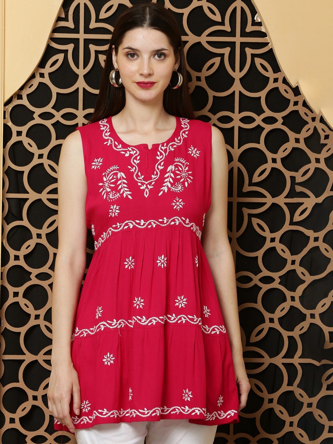 

FAWOMENT Floral Embroidered Thread Work Detailed A-Line Kurta, Pink