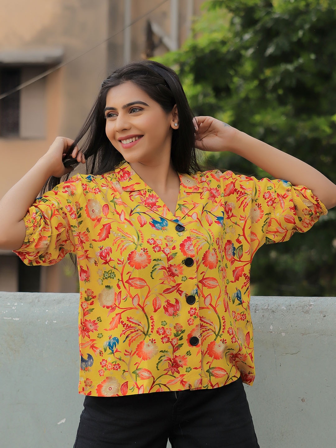 

CLEMIRA Floral Printed Puff Sleeves Shirt Style Top, Yellow