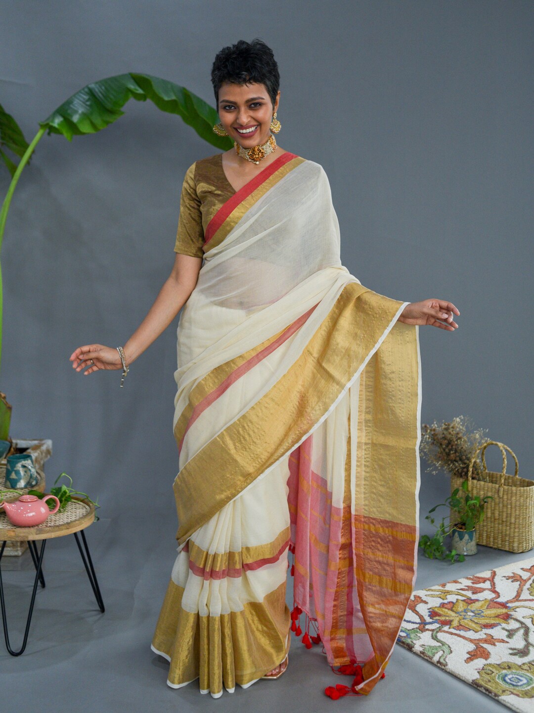 

Suta Off Zari Pure Cotton Saree, Off white