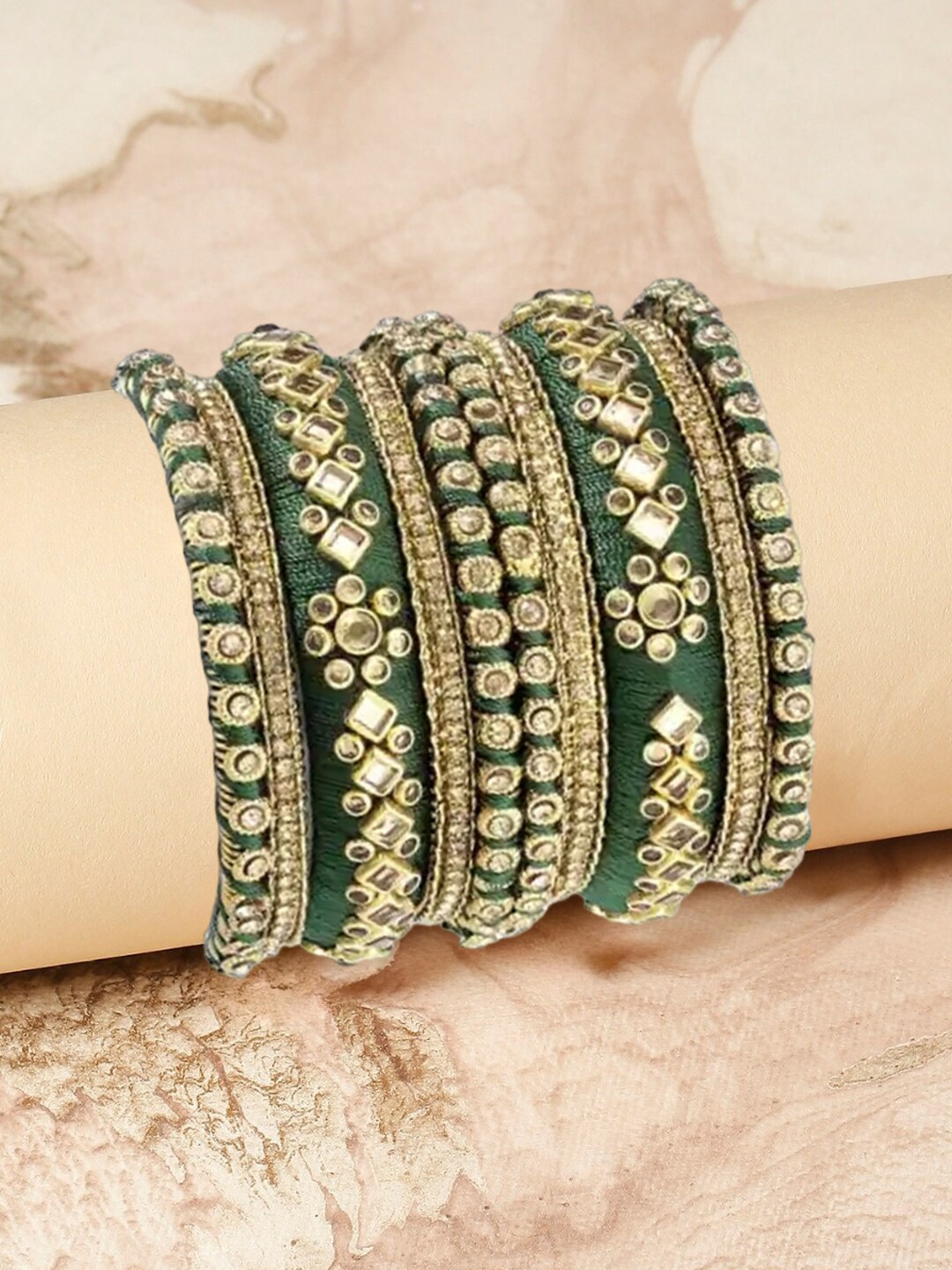 

OOMPH Set Of 10 Kundan Studded Chuda Bangles, Green