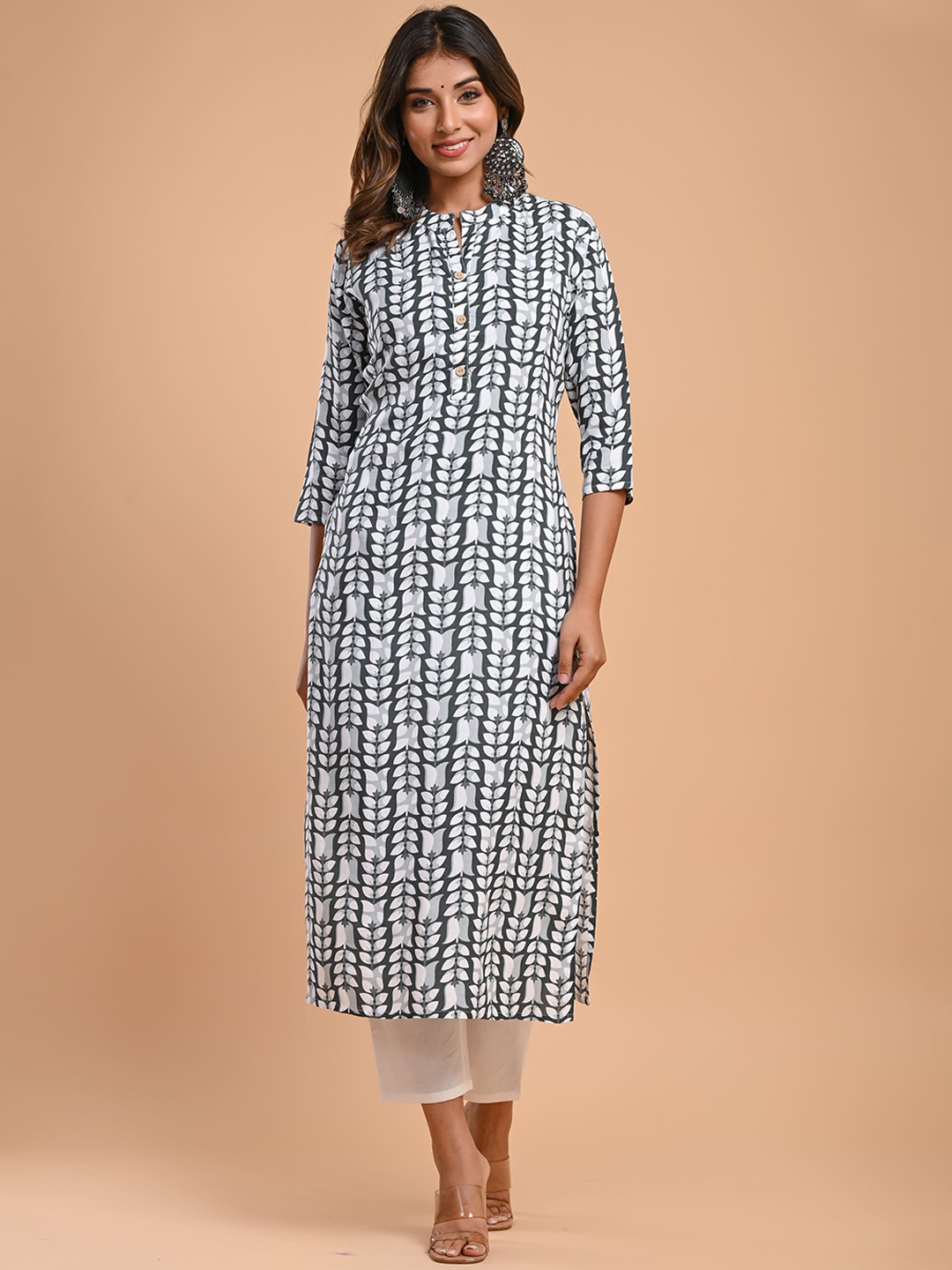 

Aasiya Floral Printed Band Collar Kurta, Grey