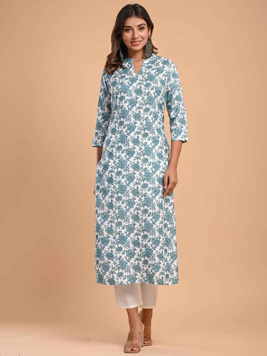 

Aasiya Floral Printed Mandarin Collar Kurta, Green