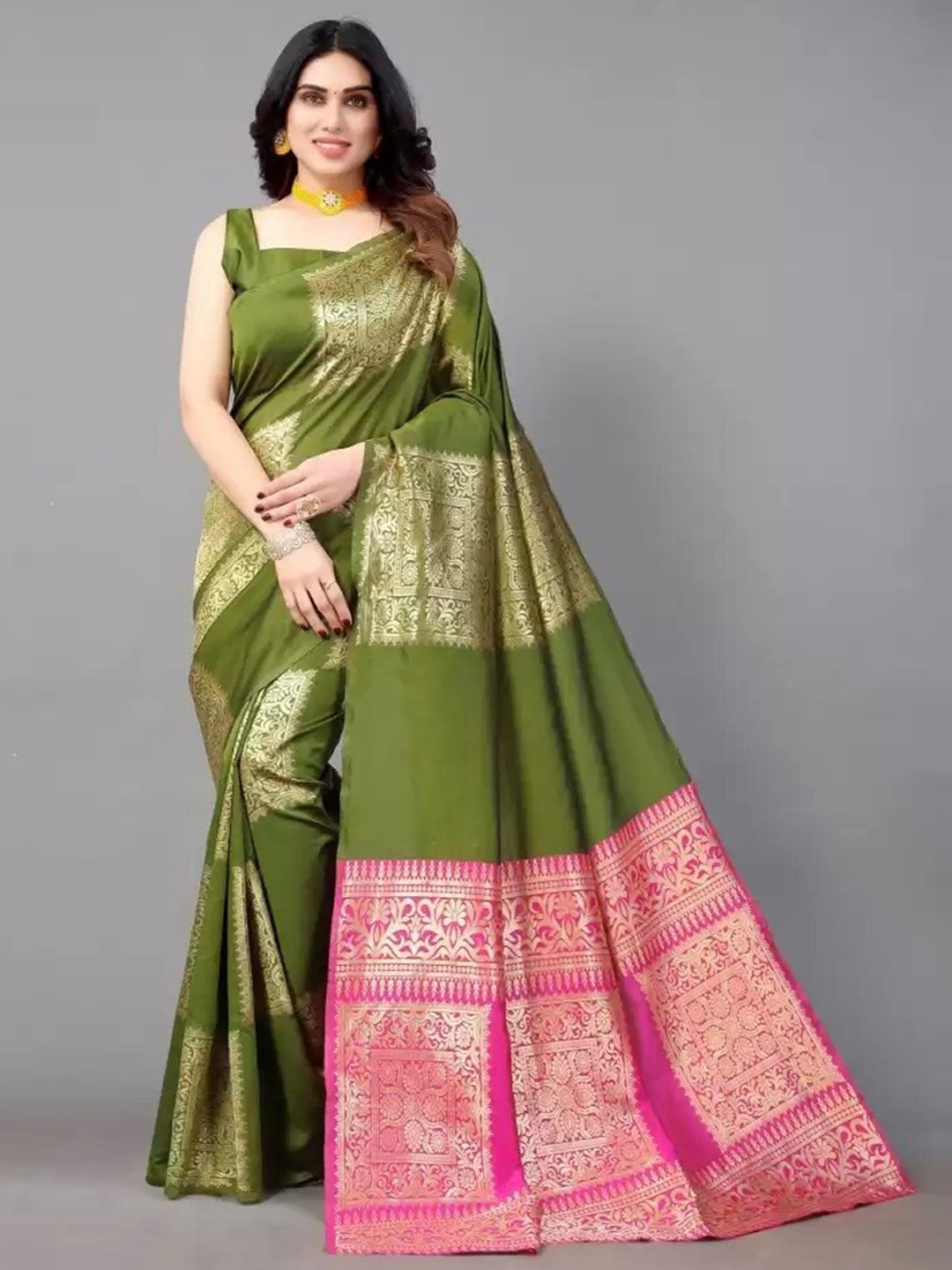 

MAGMINA Ethnic Motif Woven Design Zari Banarasi Saree, Green