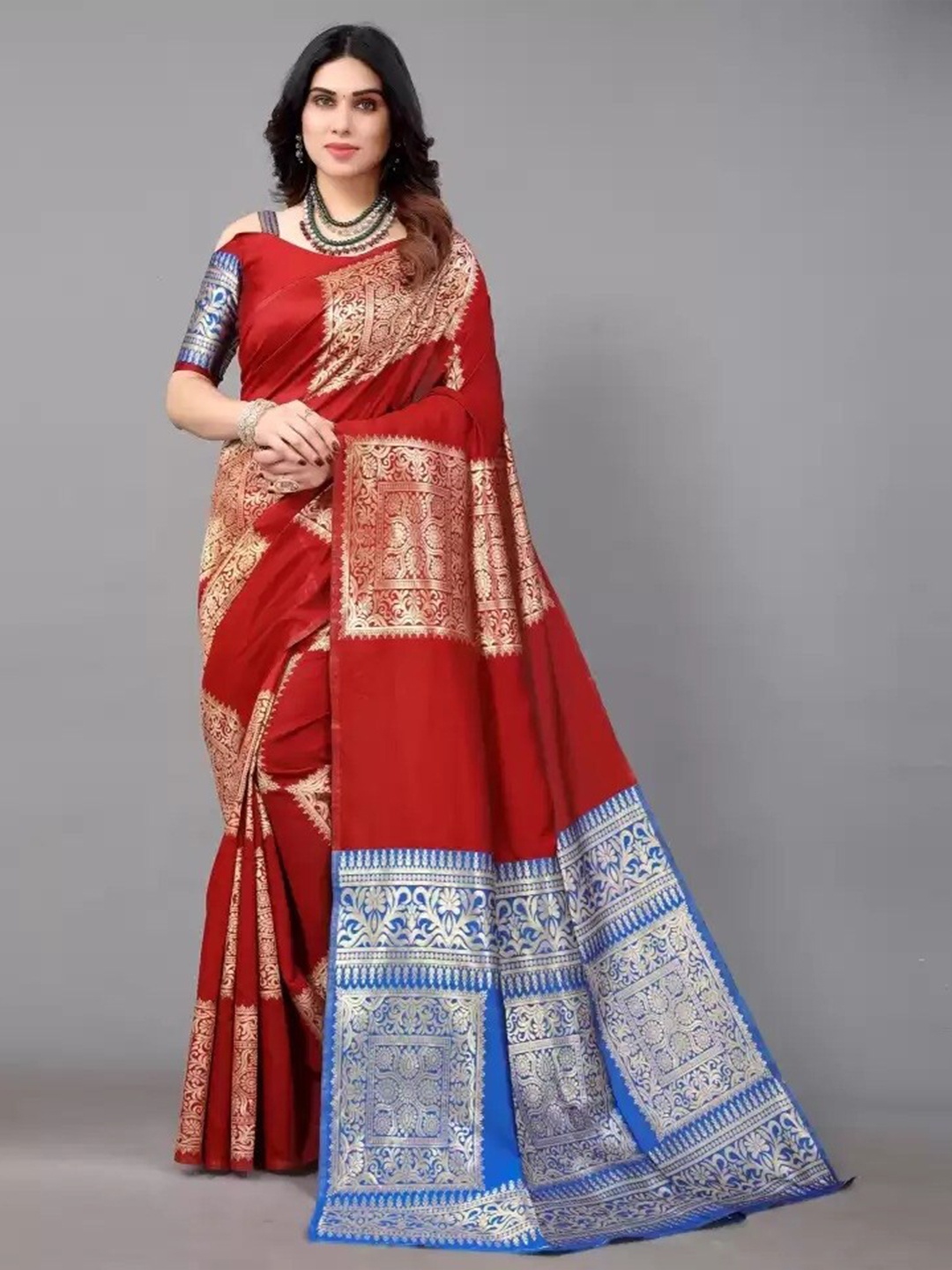 

MAGMINA Ethnic Motifs Woven Design Zari Kanjeevaram Saree, Red