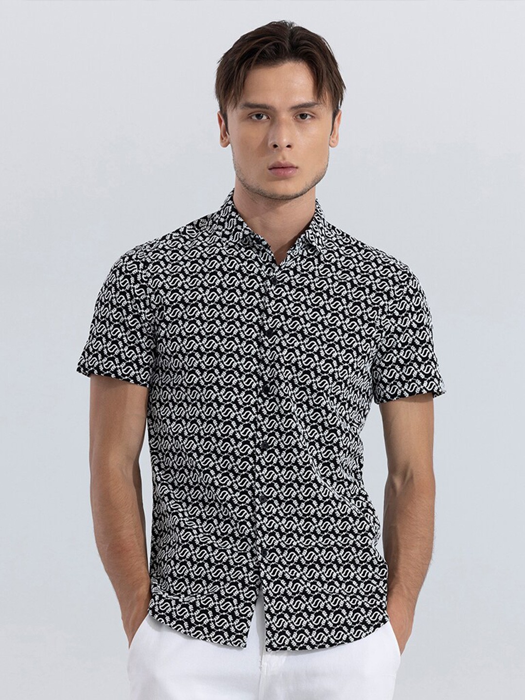 

Snitch Black Ethnic Motifs Self Design Classic Pure Cotton Casual Shirt