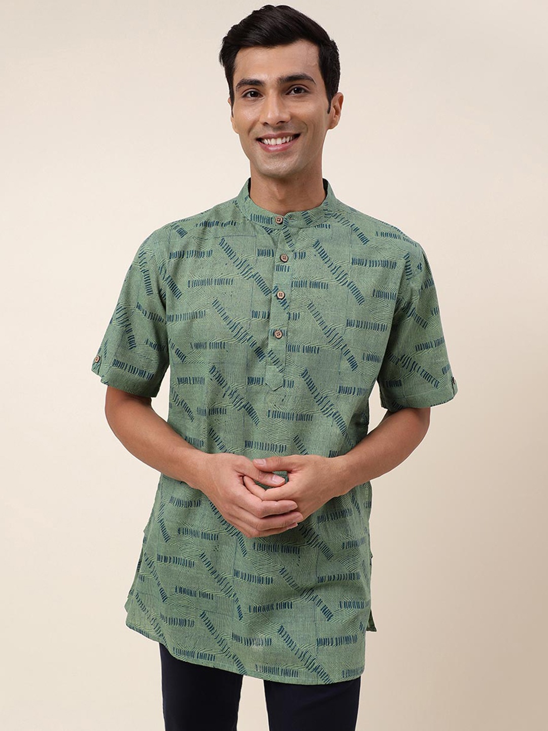 

Fabindia Geometric Printed Mandarin Collar Pure Cotton Kurta, Green