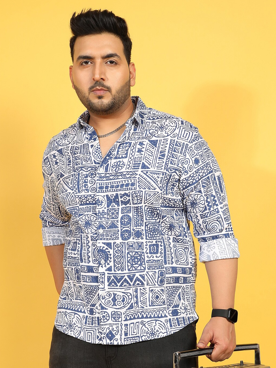 

Instafab Plus Classic Fit Geometric Printed Casual Shirt, Blue