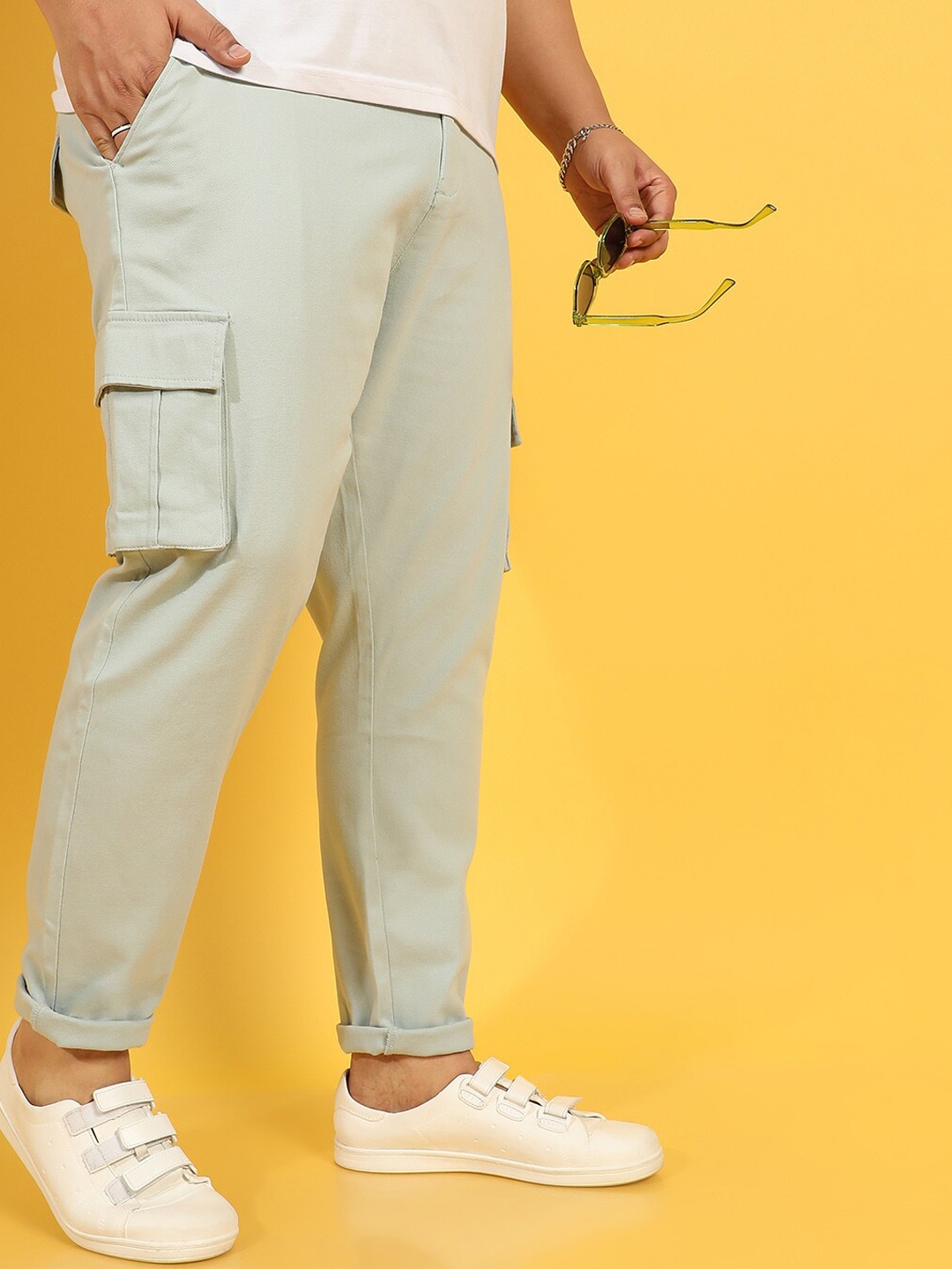 

Instafab Plus Men Relaxed Easy Wash Cargos Trousers, Sea green