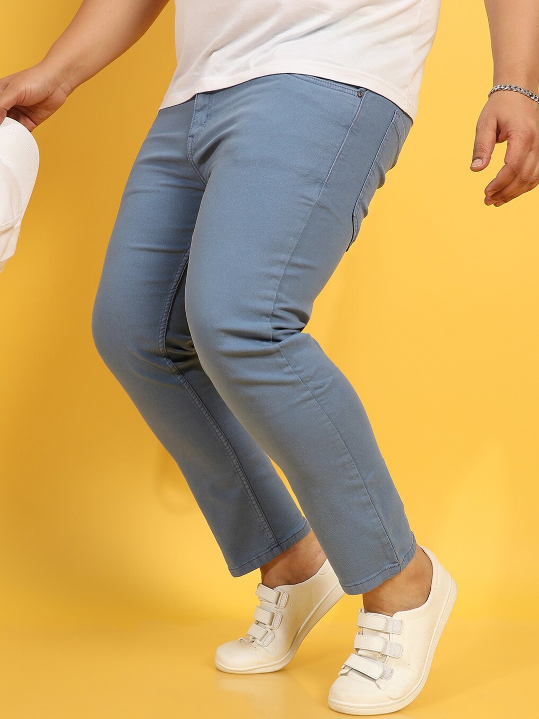 

Instafab Plus Plus Size Jean Relaxed Fit Clean Look Cotton Stretchable Jeans, Blue