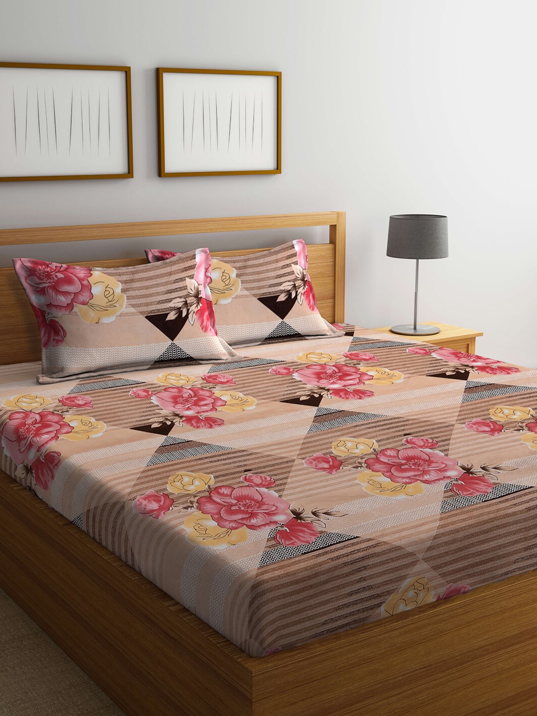 

FABINALIV Brown & Black Floral Print 300 TC King Size Bedsheet & 2 Pillow Covers
