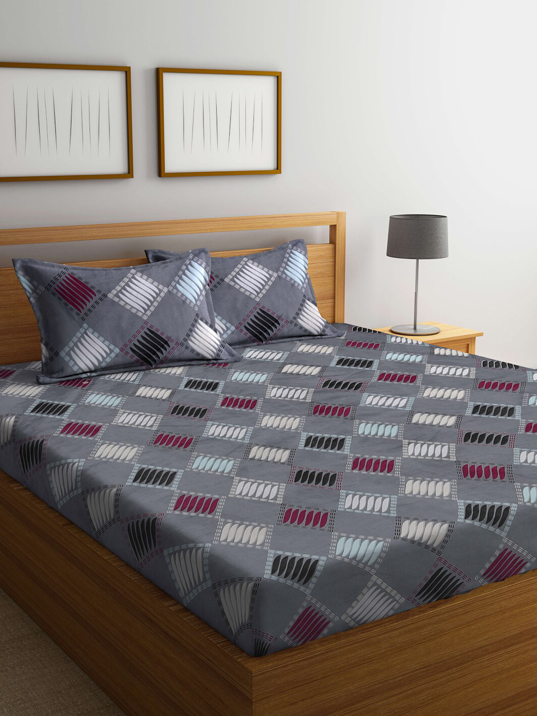 

FABINALIV Grey & White Printed 300 TC King Bedsheet with 2 Pillow Covers