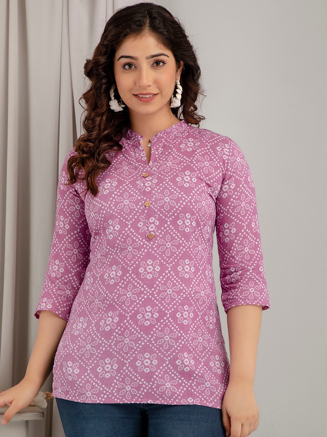 

Mialo fashion Bandhani Printed Mandarin Collar Straight Kurti, Pink