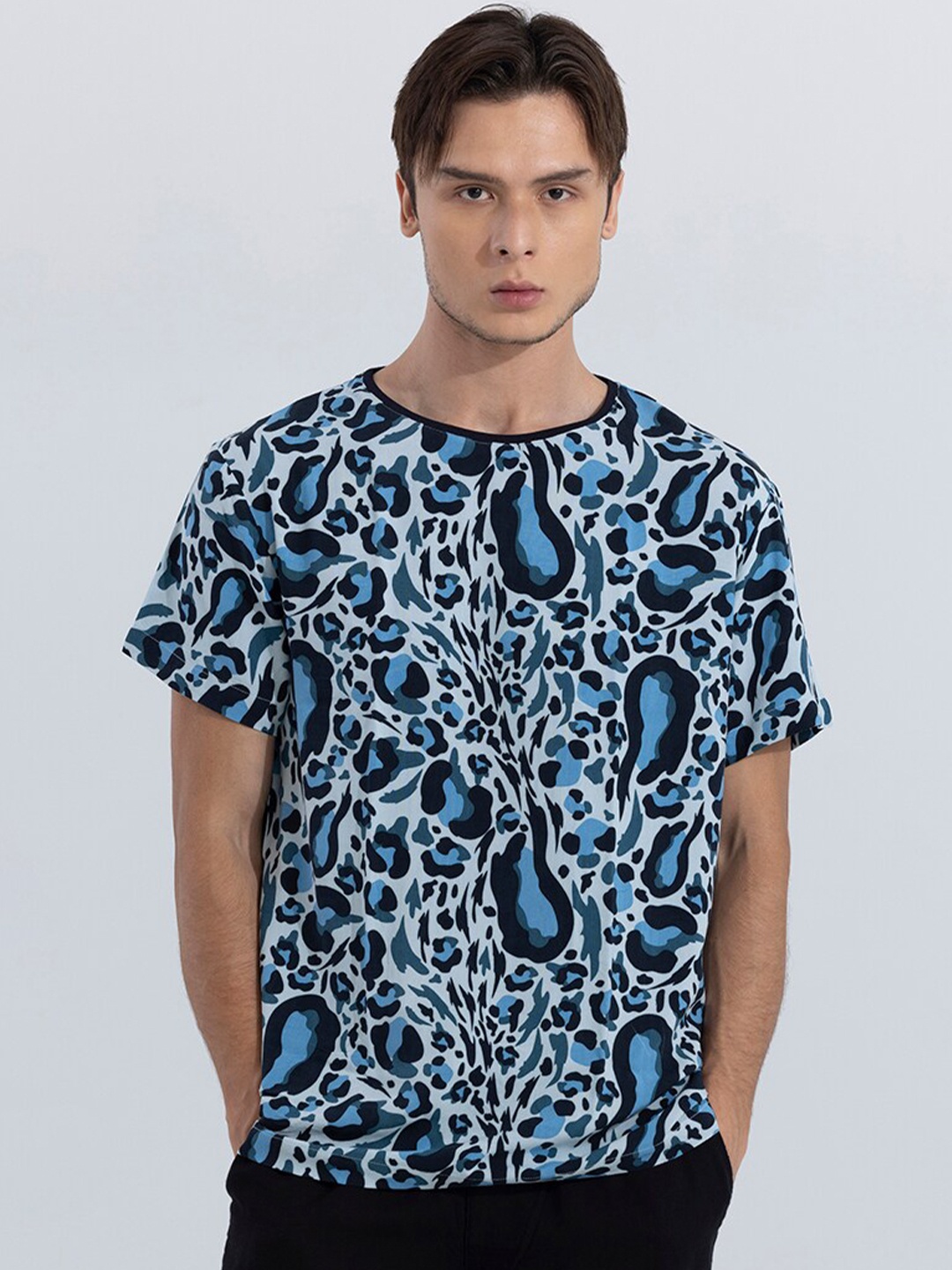 

Snitch Blue Regular Fit Abstract Printed Round Neck Casual T-shirt