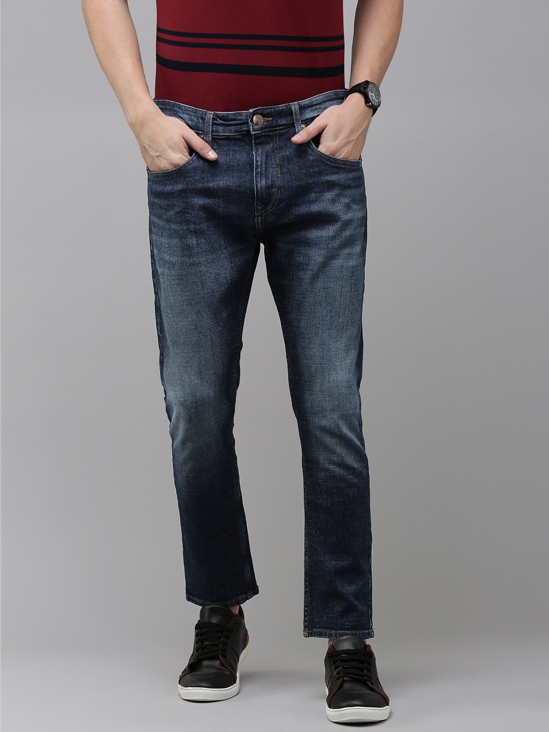 

U.S. Polo Assn. Denim Co. Men Light Fade Stretchable Mid-Rise Jeans, Blue