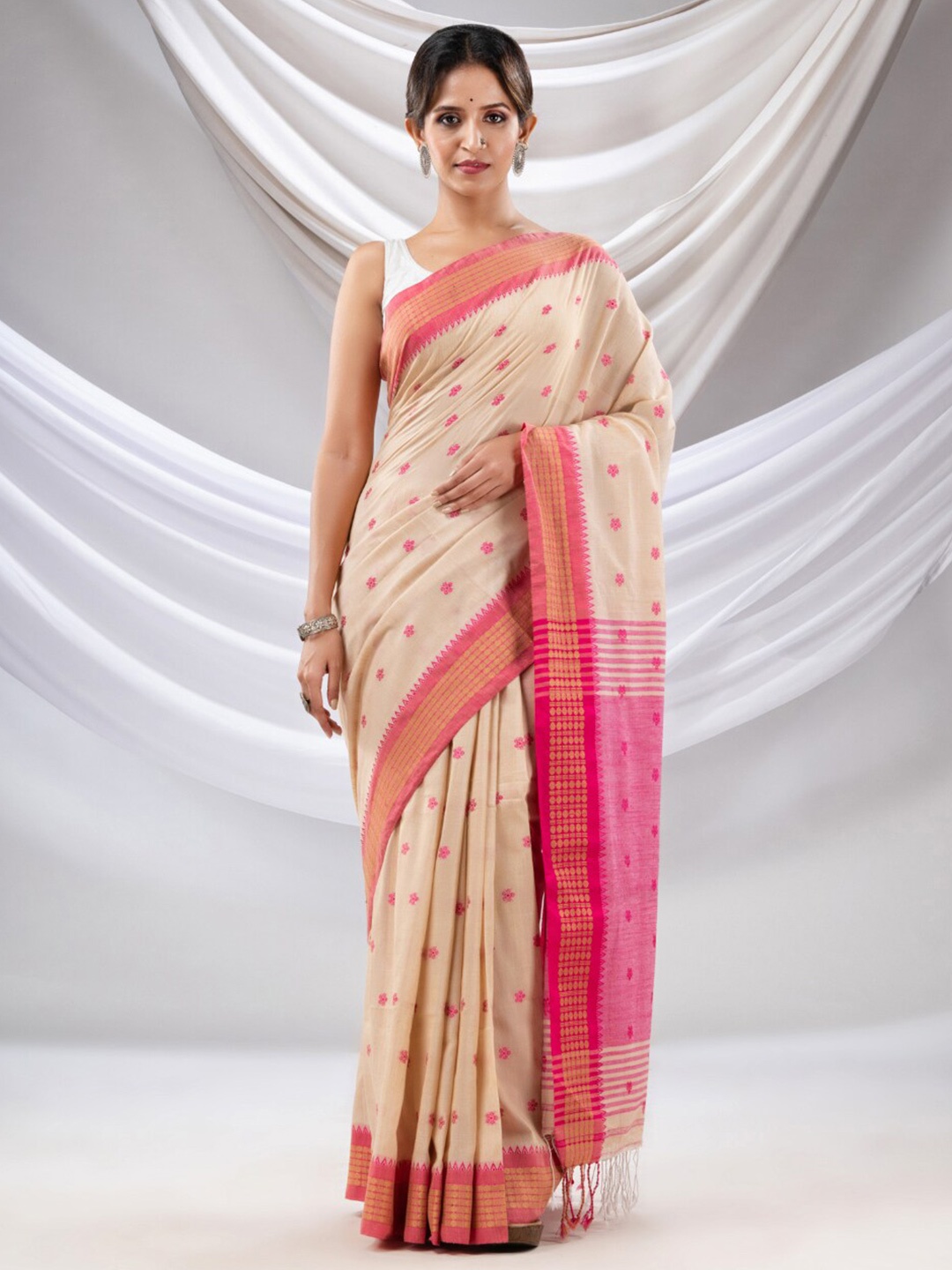 

Charukriti Ethnic Motifs Woven Design Zari Pure Cotton Saree, Beige