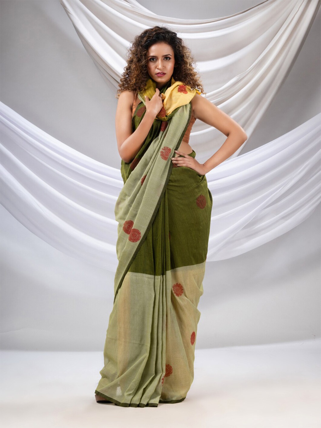 

Charukriti Ethnic Motifs Pure Cotton Saree, Yellow