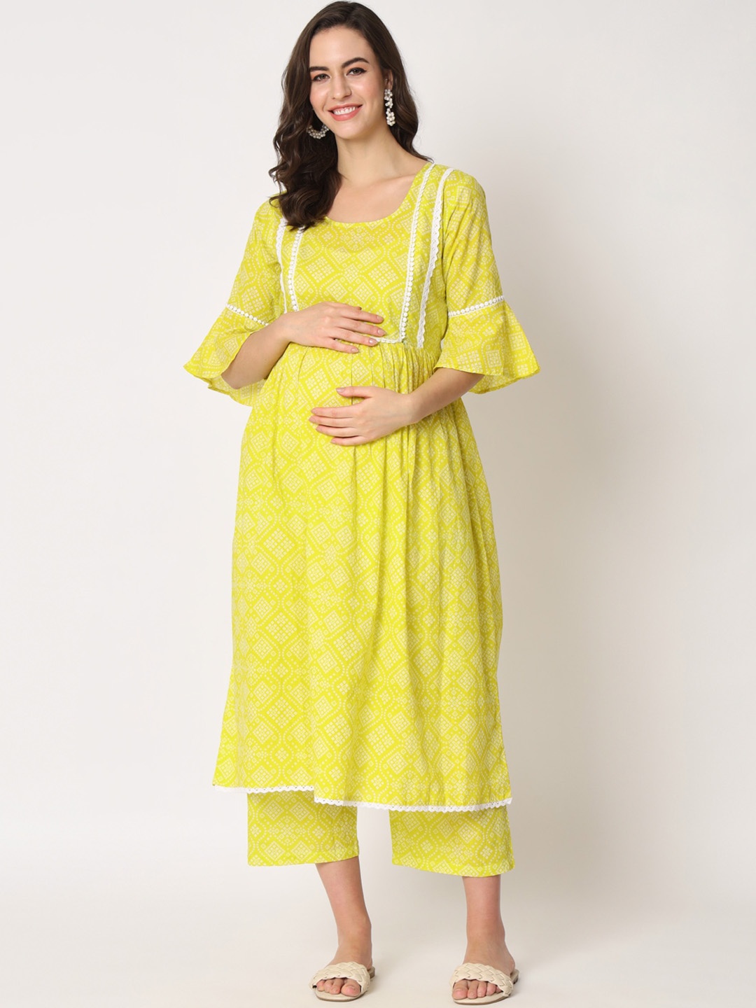 

Aujjessa Ethnic Motifs Printed Pure Cotton Maternity Kurta with Palazzos, Yellow