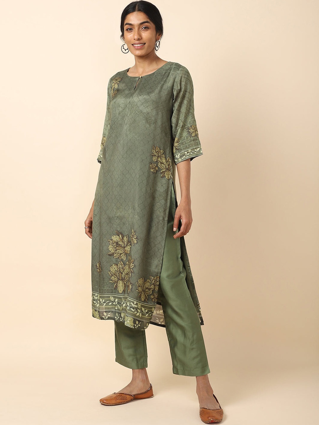 

House Of Dharaa Floral Printed Regular Kurta with Trousers, Green