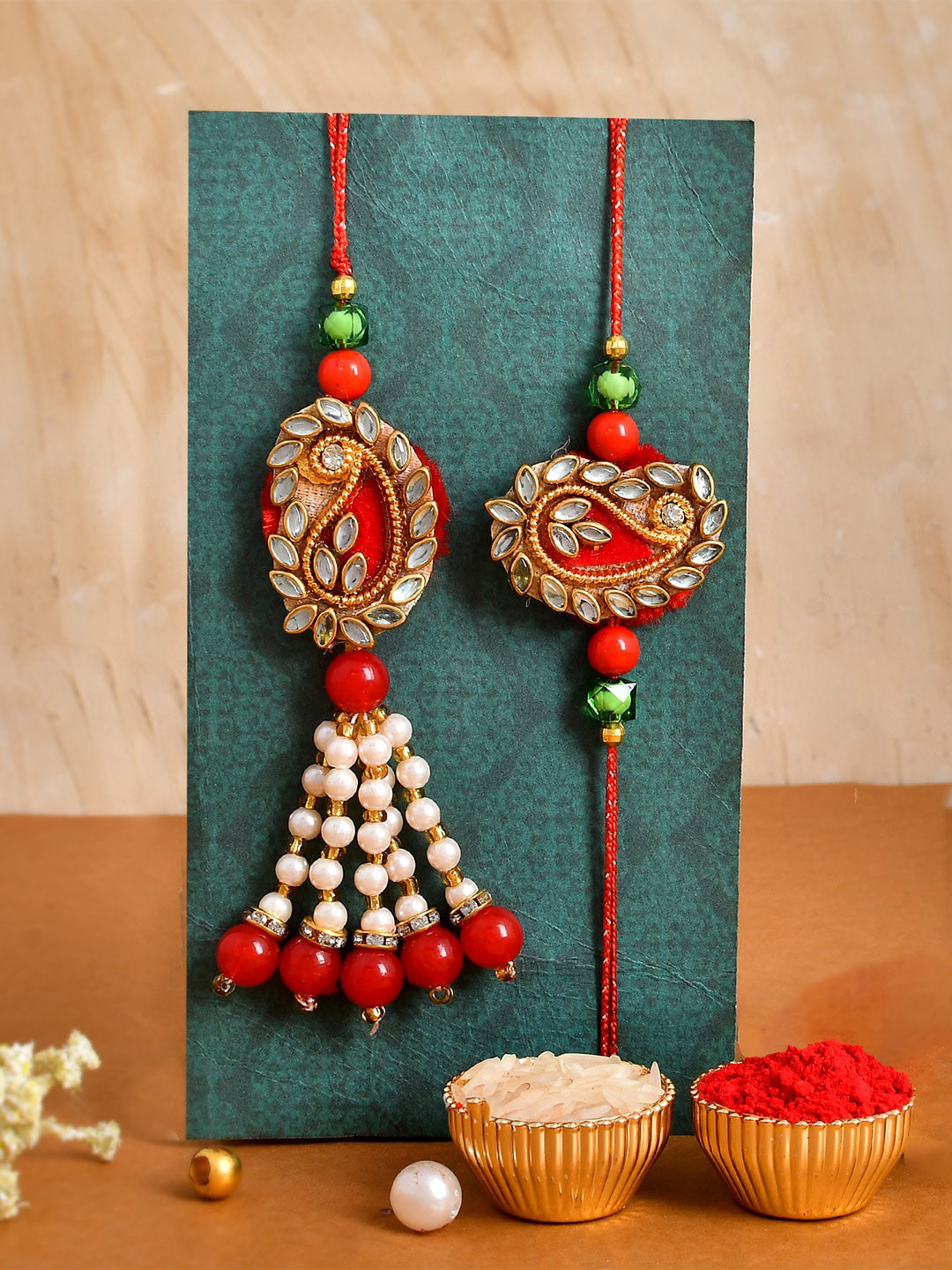 

CraftVatika Unisex Set of 2 Bhaiya Bhabhi Rakhi Gift set, Red