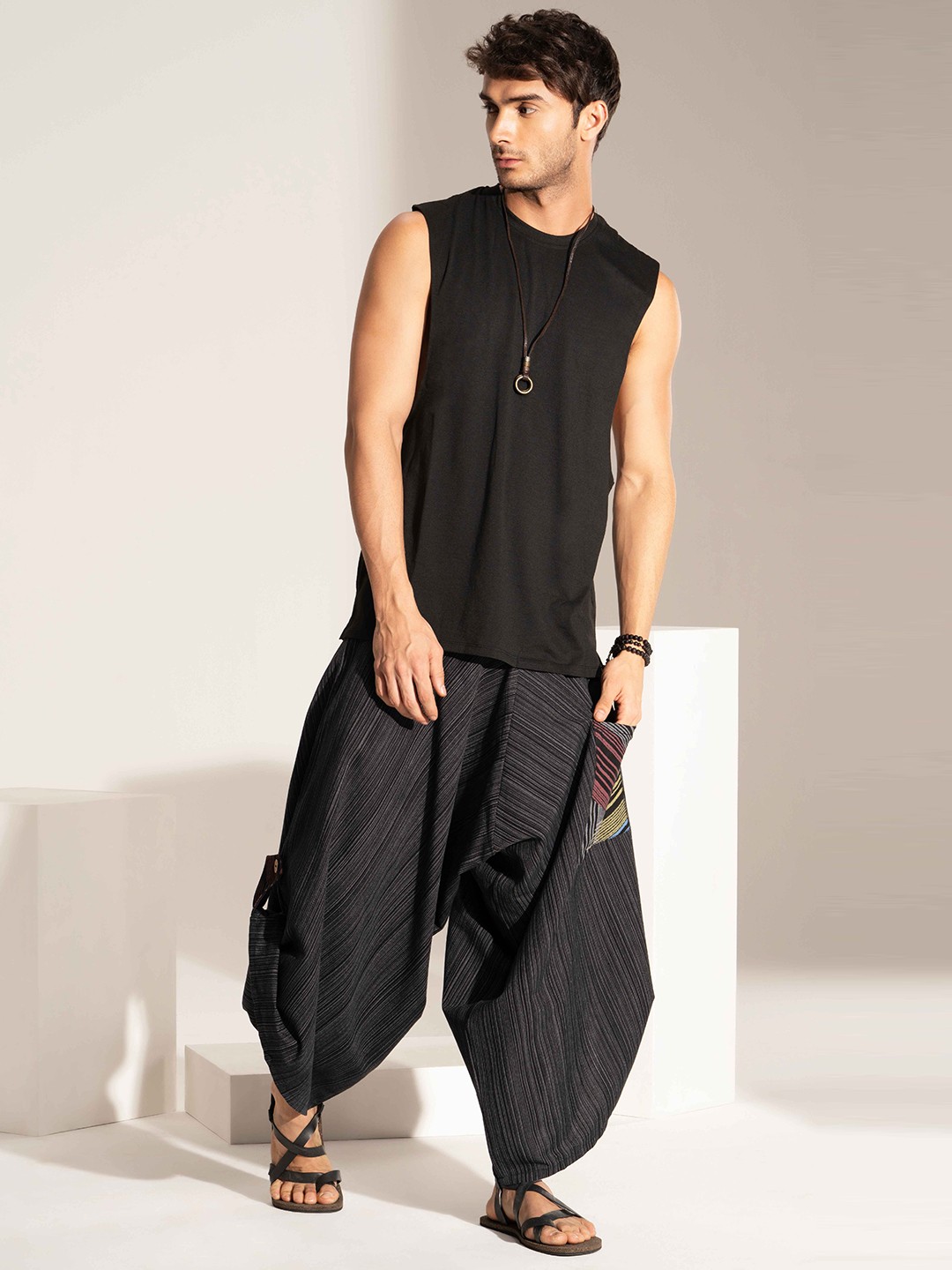 

The Veshti Company Men Baggy Loose-Fit Harem Pants, Black