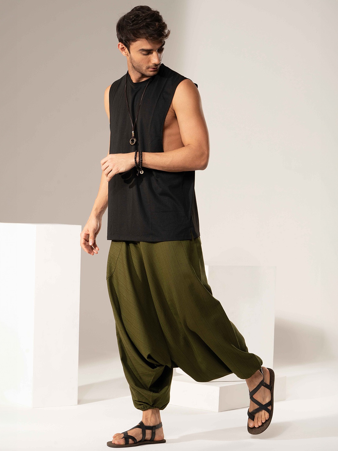 

The Veshti Company Tribal Mid-Rise Pure Cotton Loose-Fit Harem Pants, Green