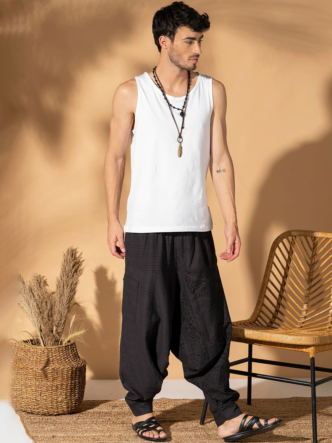 

The Veshti Company Printed Pure Cotton Loose-fit Harem Pants, Black