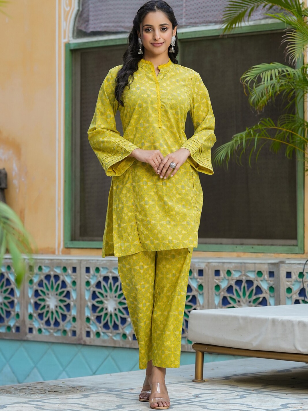 

RangDeep Women Yellow Printed Regular Pure Cotton Kurti With Trousers