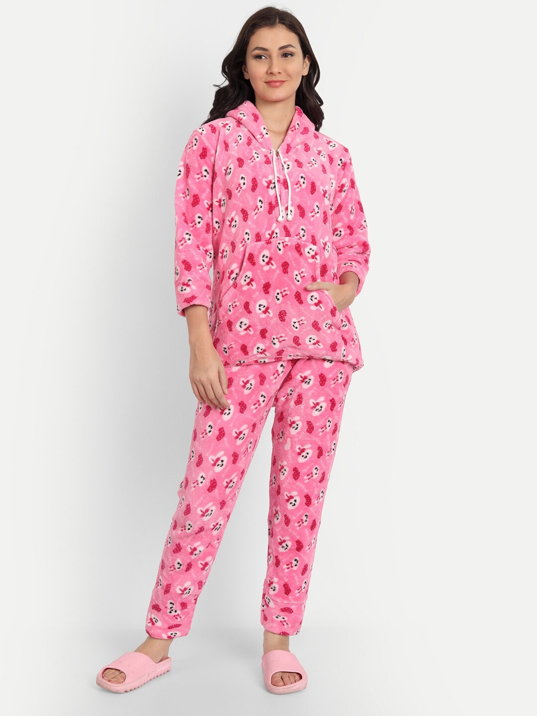

PALIVAL Printed Velvet Night suit, Pink