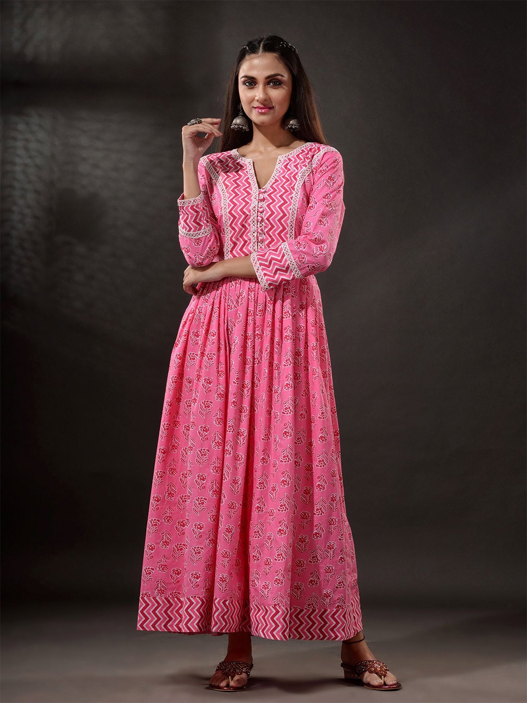 

Disli Floral Printed Pure Cotton Anarkali Kurta, Pink